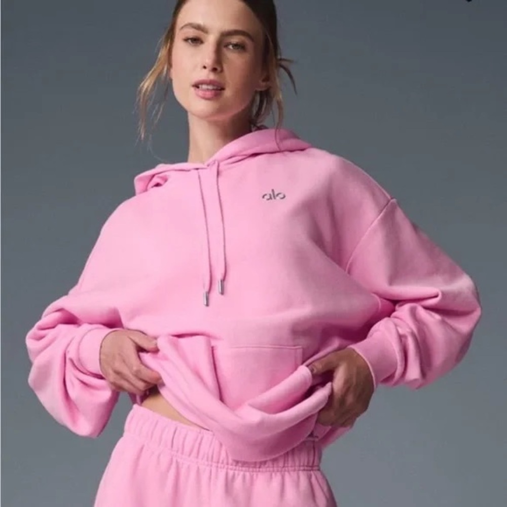 ALO Yoga Light Pink Pullover Hoodie